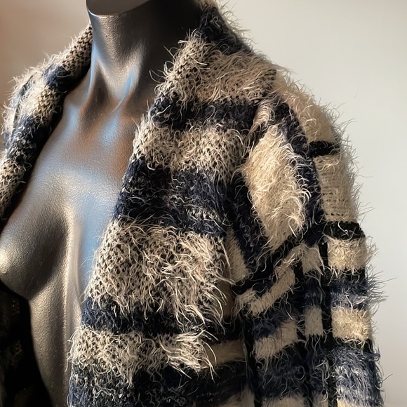 Anthropologie “La Fée Verte” Eyelash Cardigan Sweater - XS - Picture 2 of 7